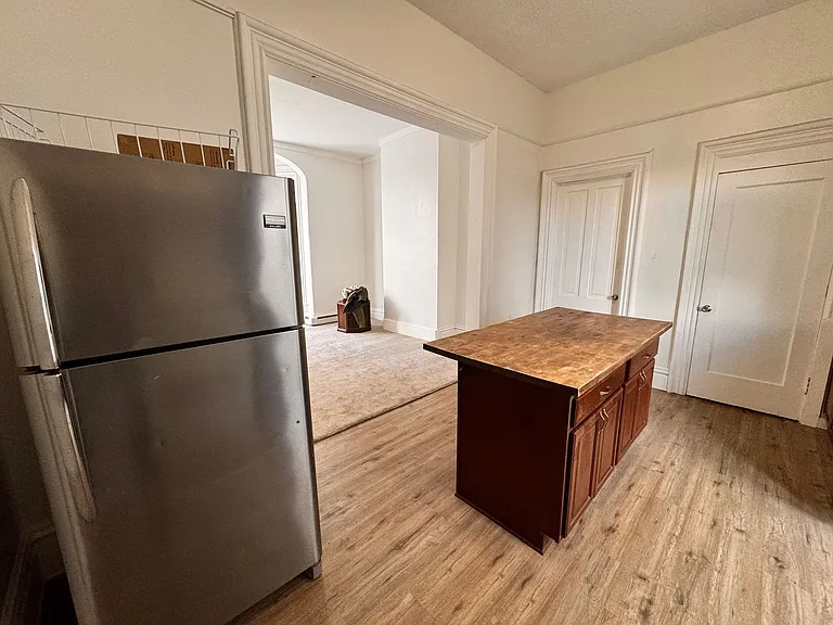 310 Marshall Ave — Photo 8