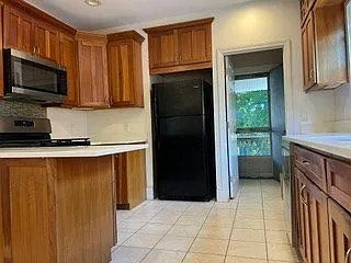 3 bed, 1.0 bath, 1100 sqft, $3,495 — Photo 4