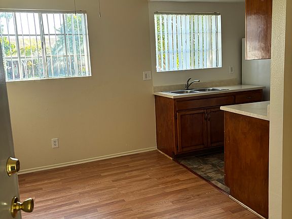 3rd image of 12119 Grevillea Ave APT 1
