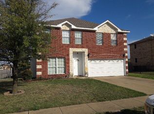 311 Princeton Ln, Glenn Heights, TX 75154