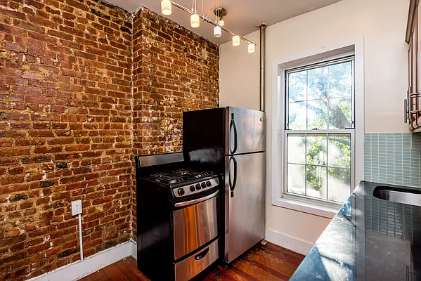 Rented by Nooklyn NYC LLC | media 60