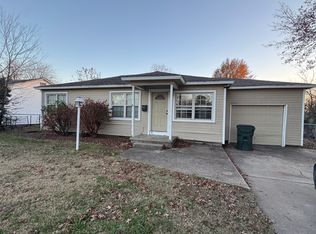 110 W 6th St, Owasso, OK 74055