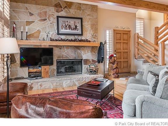 2nd image of 2444 Deer Lake Dr #10C