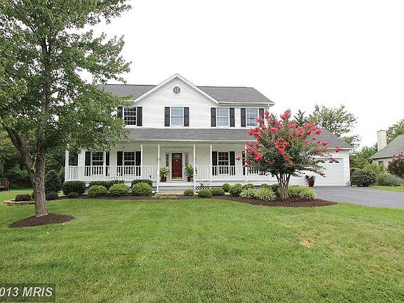 2nd image of 2702 Merricourt Ln
