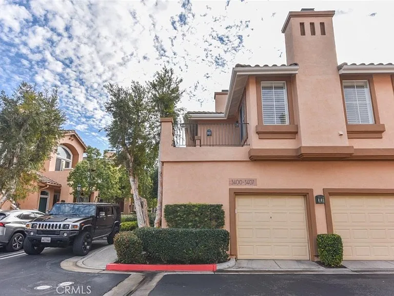 3400 Ladrillo Aisle — Photo 32