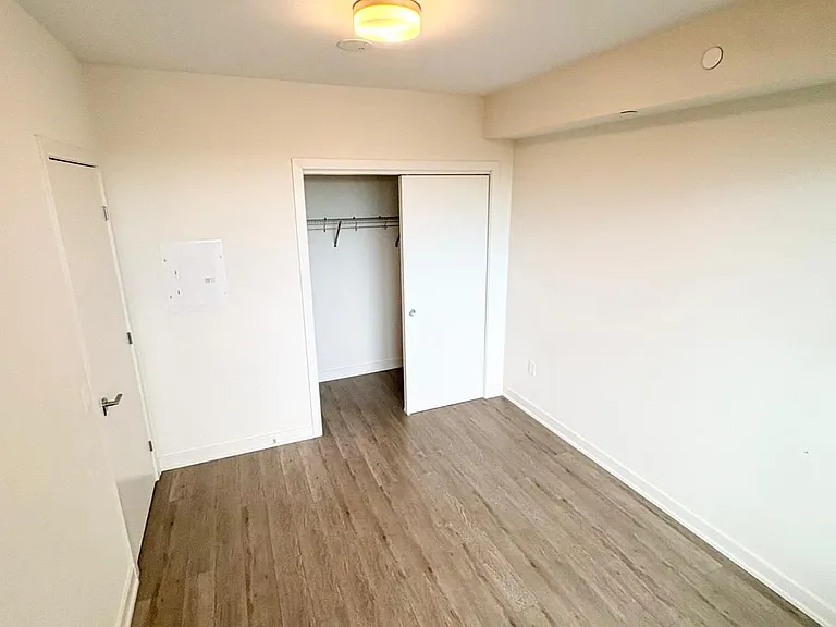 212 King William St #821 — Photo 11