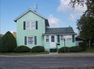 207 W Prairie St, Heyworth, IL 61745