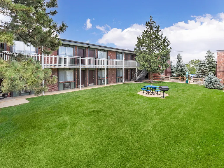 Green Mountain Apartments — Photo 10