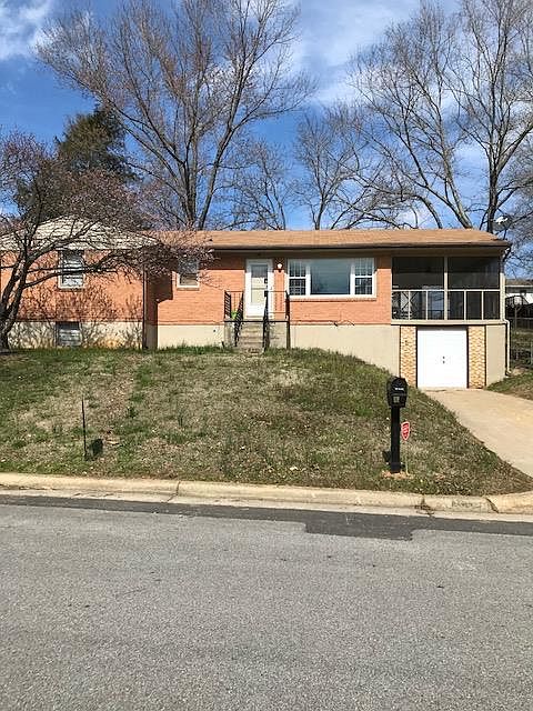 1st image of 122 Crestwood Dr