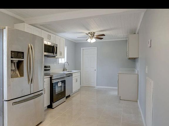 4th image of 2659 Old Clarksville Pike