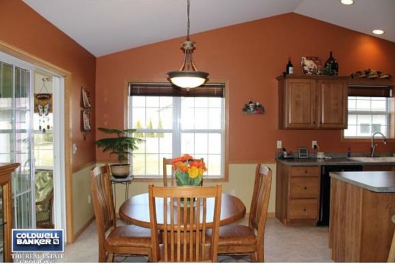 Kit features cathedral ceiling