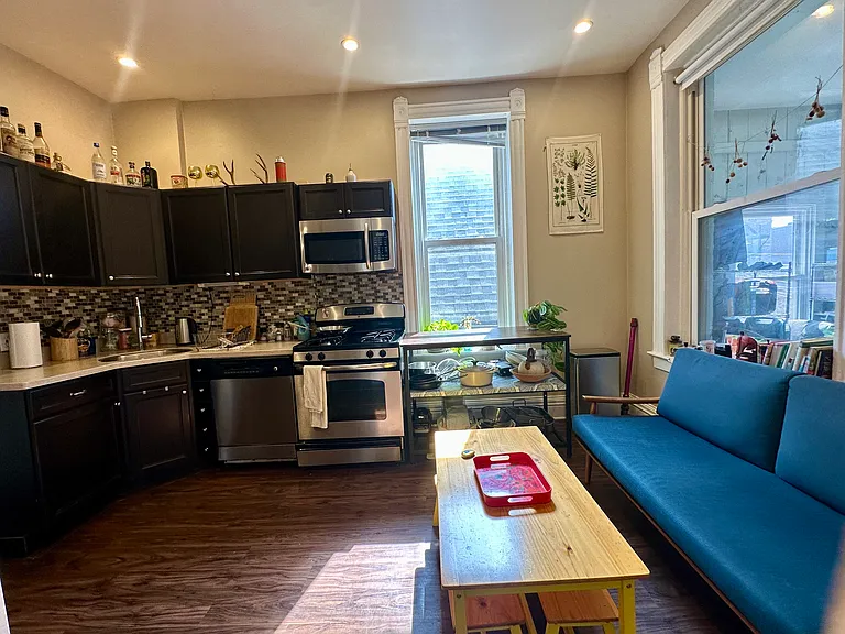 2119 W Potomac Ave #2 — Photo 8