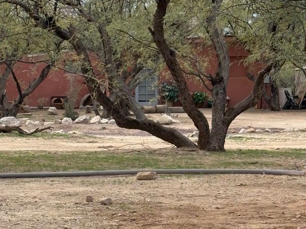 8800 E Jacaranda Way