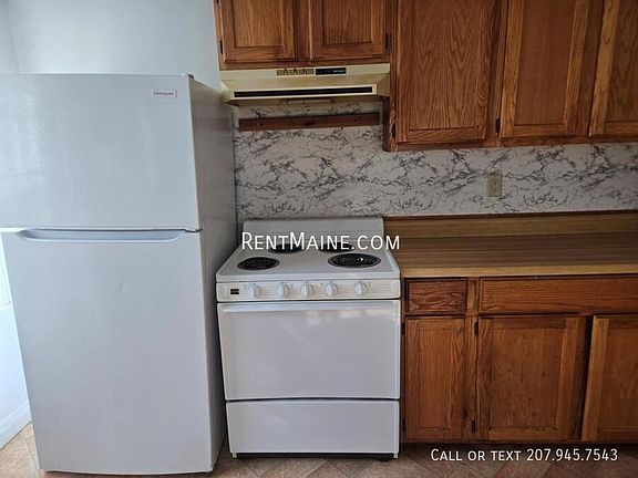 3rd image of 101 3rd St APT 1