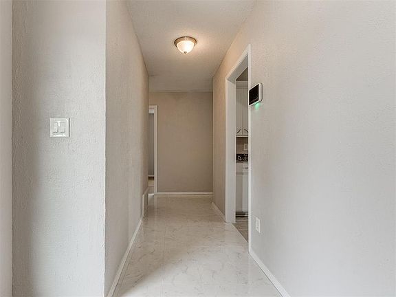 4th image of 1638 Sheffield Dr