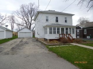 14 North St, Bristol, IL