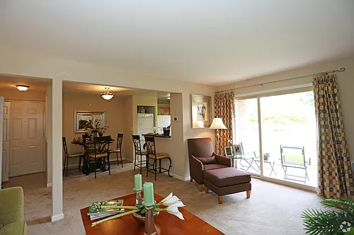 Foxborough Estates Photo 1