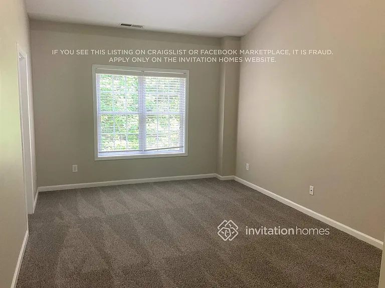 3670 McGuire Close NW — Photo 9