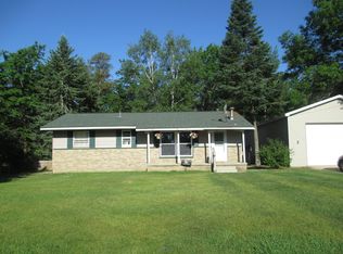 541 Pembroke Dr, Grayling, MI 49738