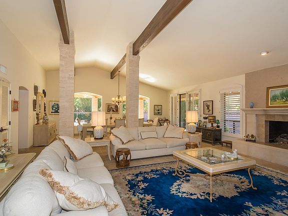 2nd image of 3241 N Calle Tortosa