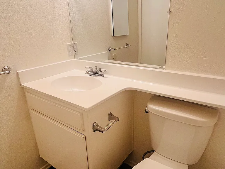 Roscoe Townhomes — Photo 39