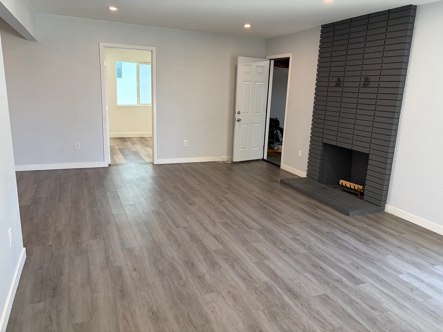 4 bed, 1500 sqft, $4,100 — Photo 4