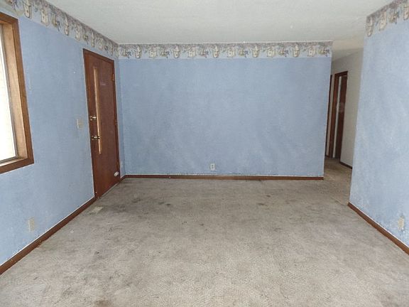 3rd image of 1303 11th Ave