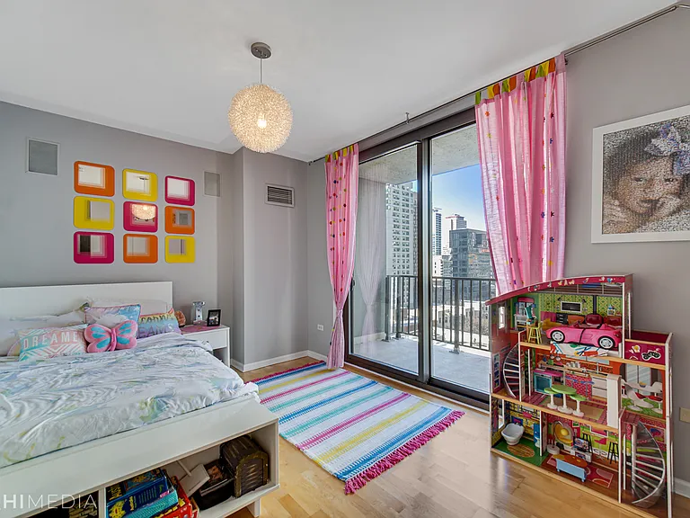 635 N Dearborn St #1105 — Photo 18