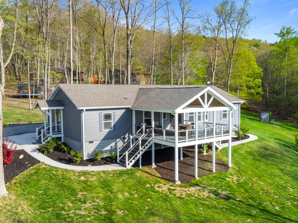 238 Mac Ivey Ln, La Follette, TN 37766