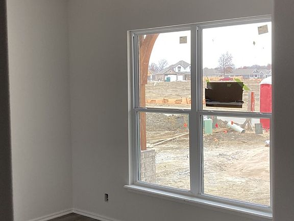 2nd image of 6113 S 320th Ave