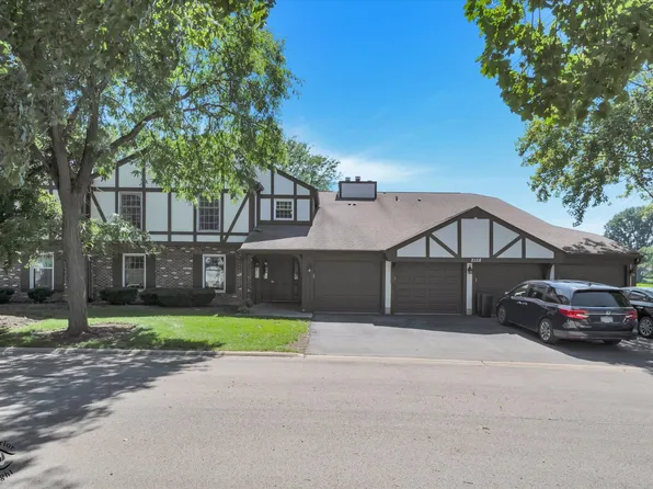 2158 Sunderland Ct APT 201-B, Naperville, IL 60565