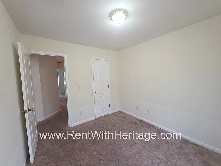 7712 Autry Cir #303 — Photo 30