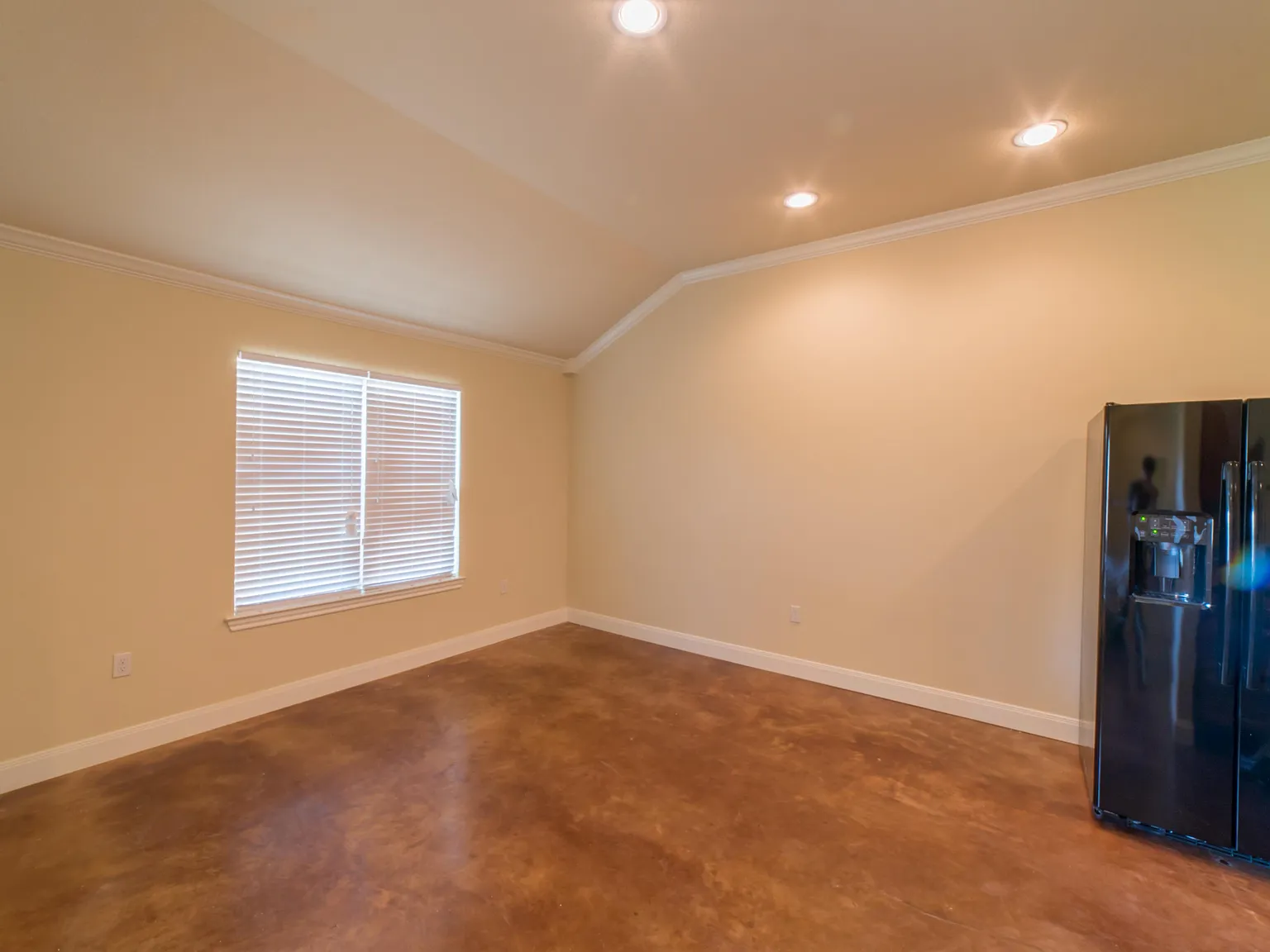 3 bed, 1494 sqft, $1,745 — Photo 2