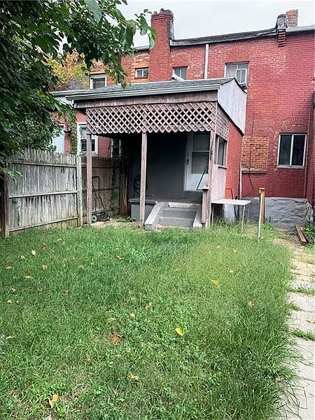 2nd image of 5150 Blair St