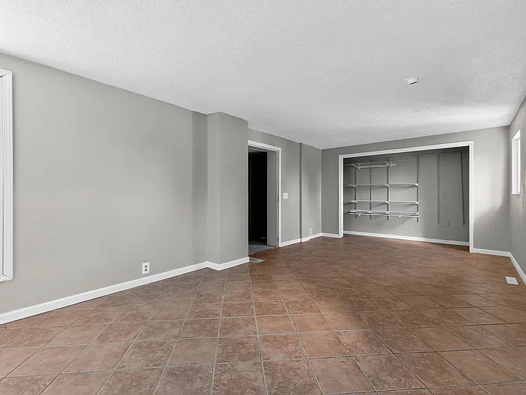 281 Parker Ave — Photo 15