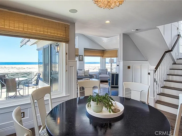 1119 E Balboa Blvd #A — Photo 12