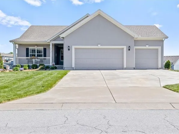 26115 W 141st Ct, Olathe, KS 66061