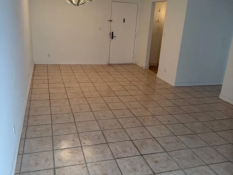 5415 Collins Ave #202A — Photo 9