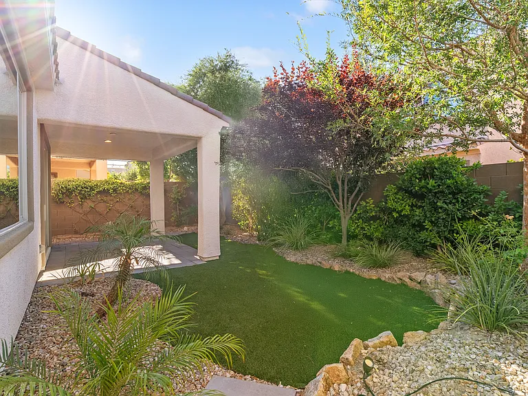 9692 Canyon Landing Ave — Photo 45