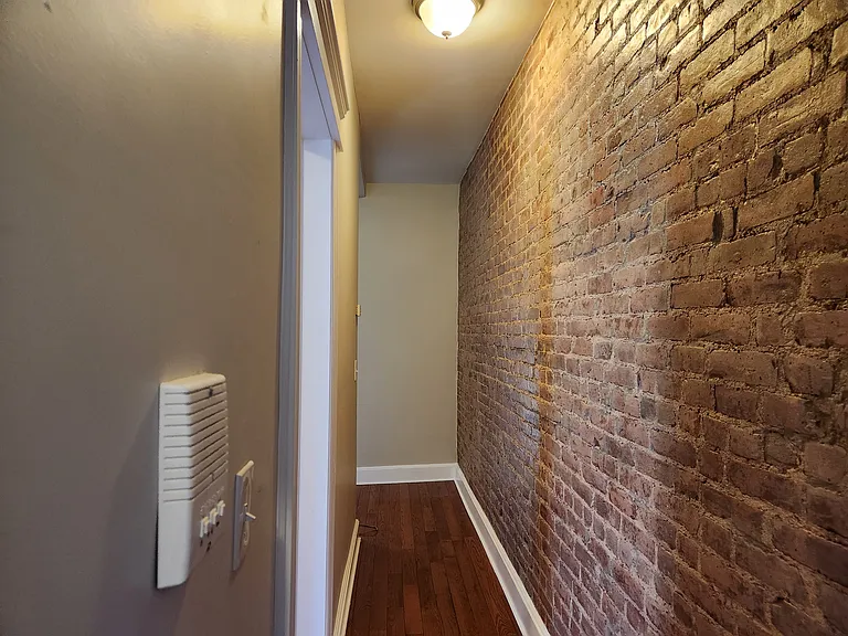602 Park Ave #3 — Photo 5