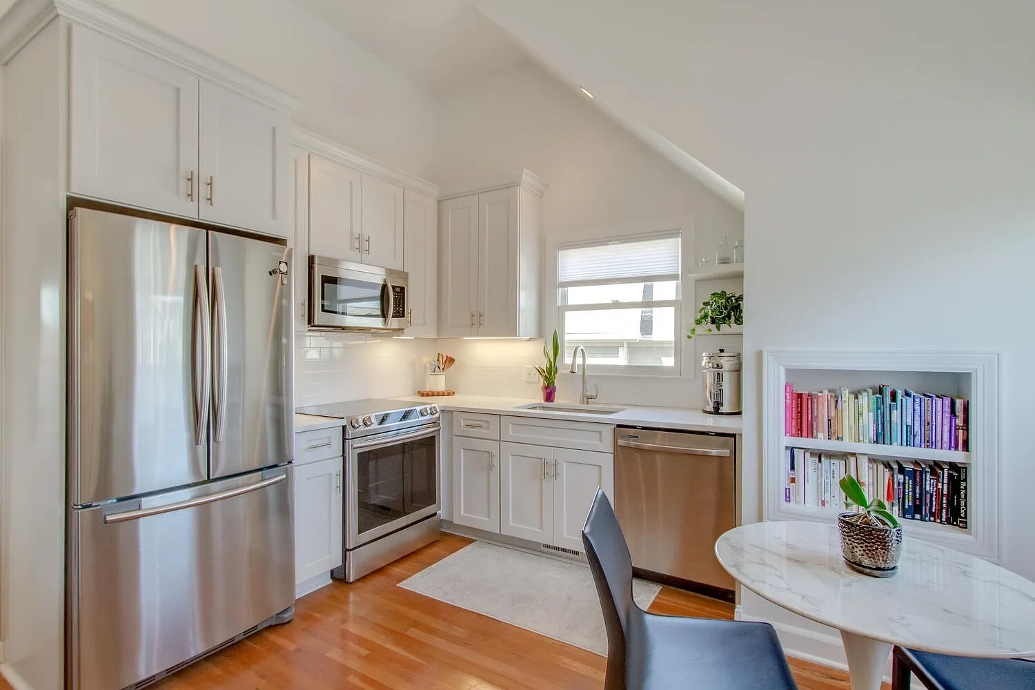 1 bed, 1.0 bath, 580 sqft, $1,950 — Photo 4