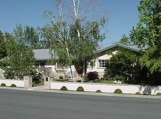 901 Andover Way, Los Altos, CA 94024