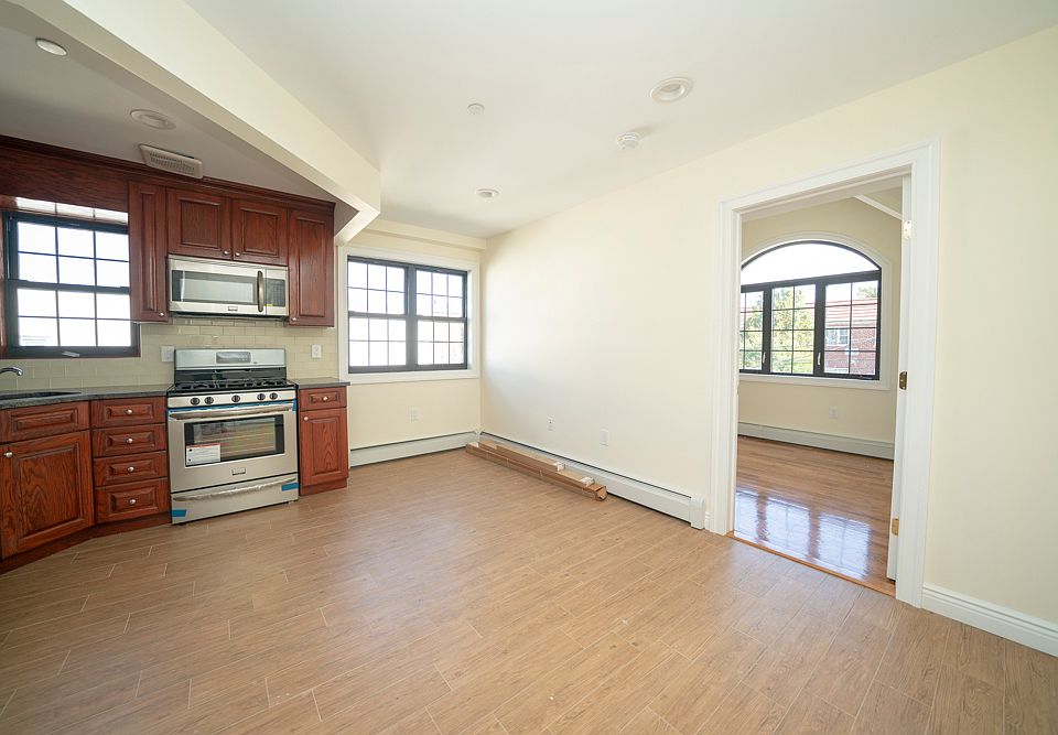 1st image of 28-40 45th St #3