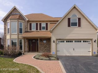 231 Millington Ln, Aurora, IL