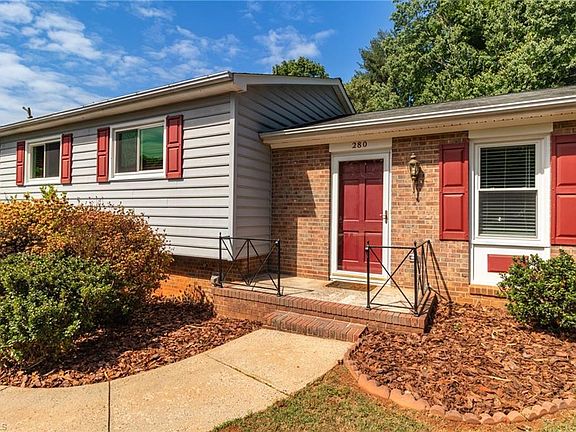 5th image of 280 Hillsboro Dr