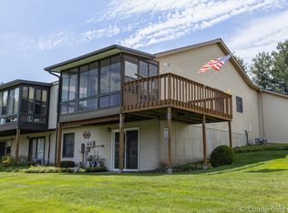 7044 Springtree Ln SW #64, Grand Rapids, MI 49548