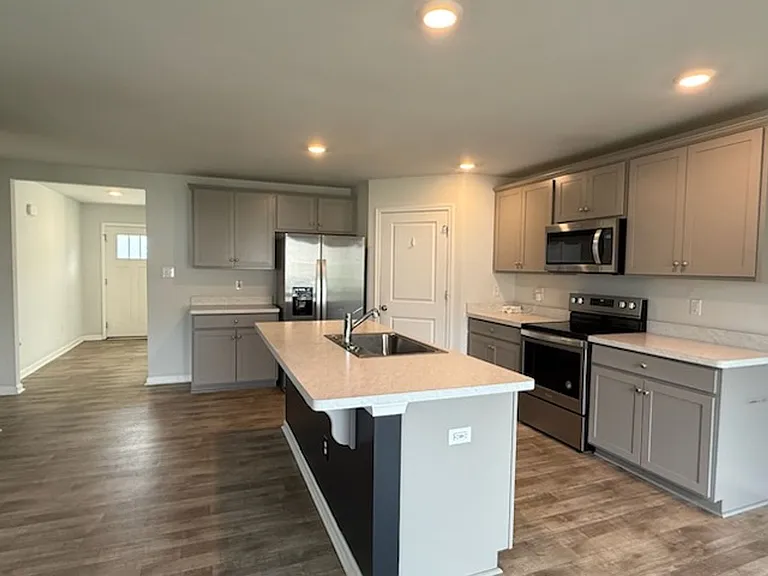 7980 Uplands Dr — Photo 2