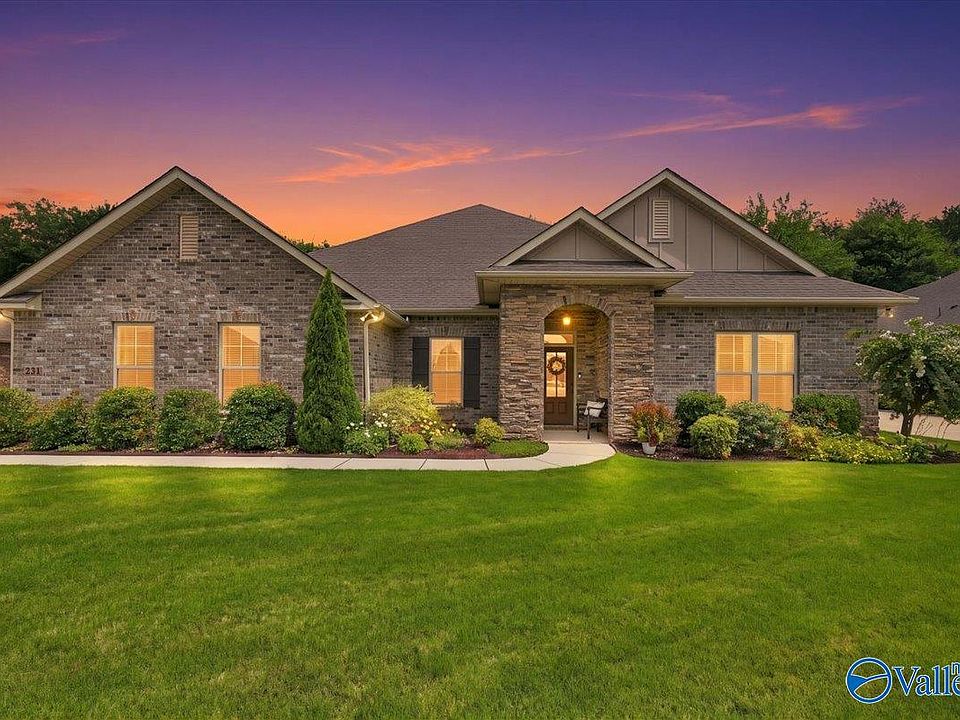 1st image of 221 Caudle Dr