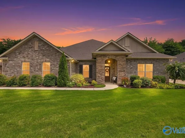 221 Caudle Dr, Madison, AL 35756