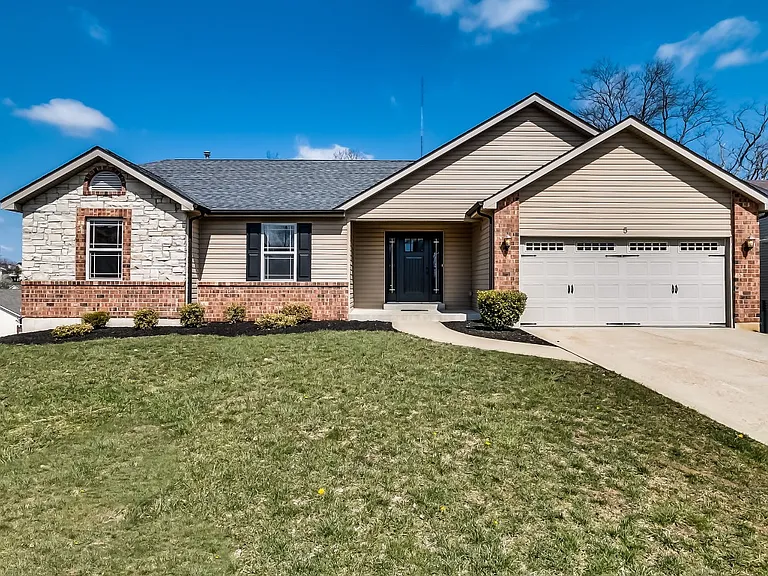 5 Millers Ct — Photo 2